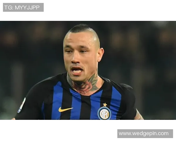 铁血硬汉足球巨星燃烧绿茵场谱写不屈斗志与荣耀传奇